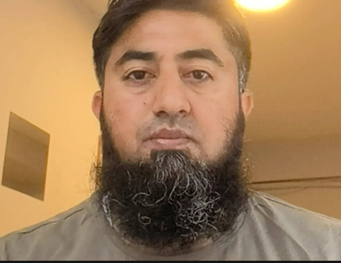 Adnan Umar — Senior Founder-Engineer